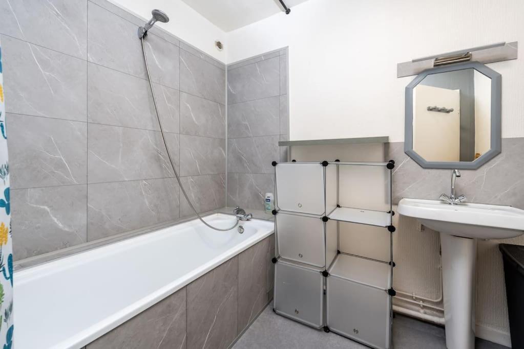 Apartamento Duplex cosy et contemporain avec parking privé Amiens Exterior foto